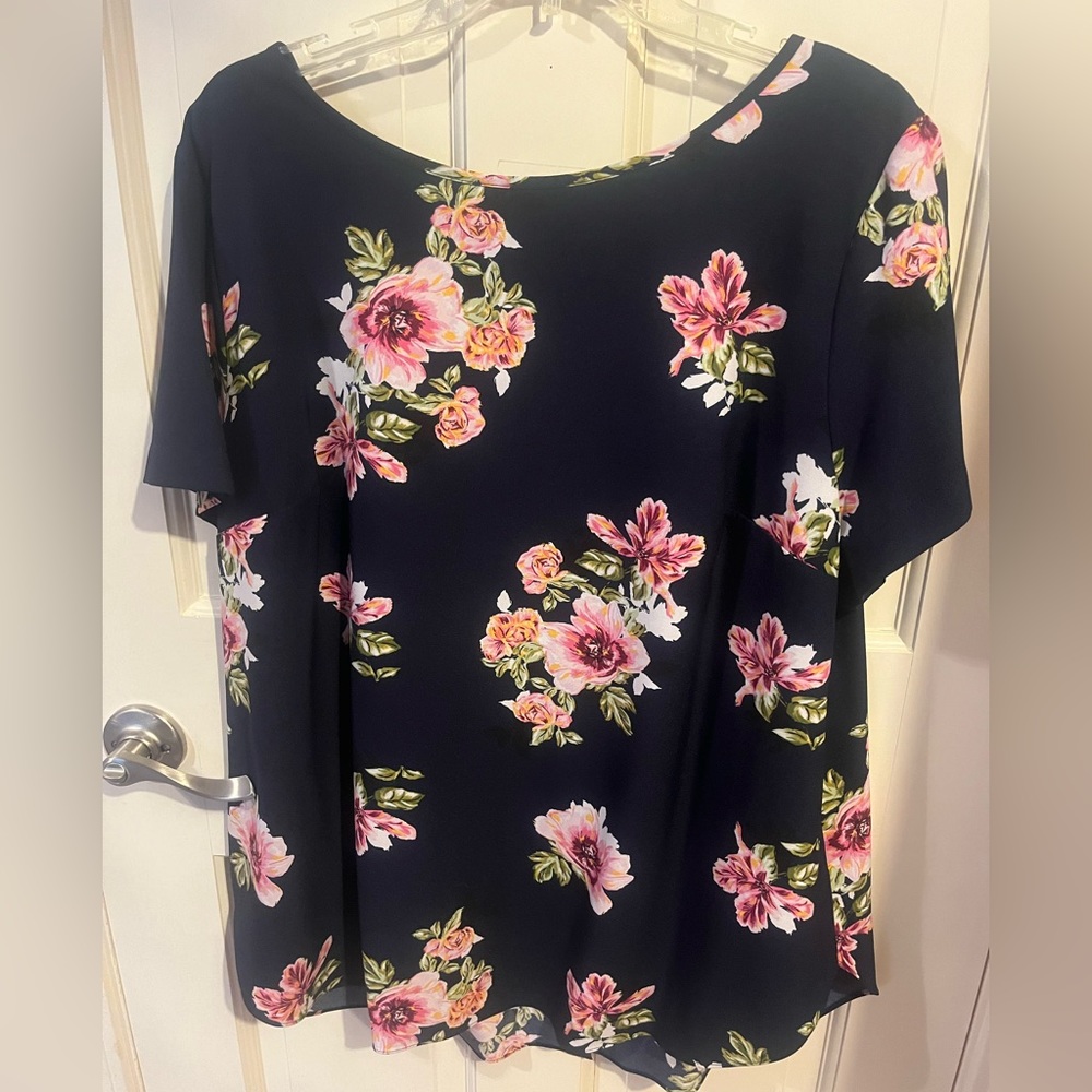 Navy short sleeve top with pink and white flowers